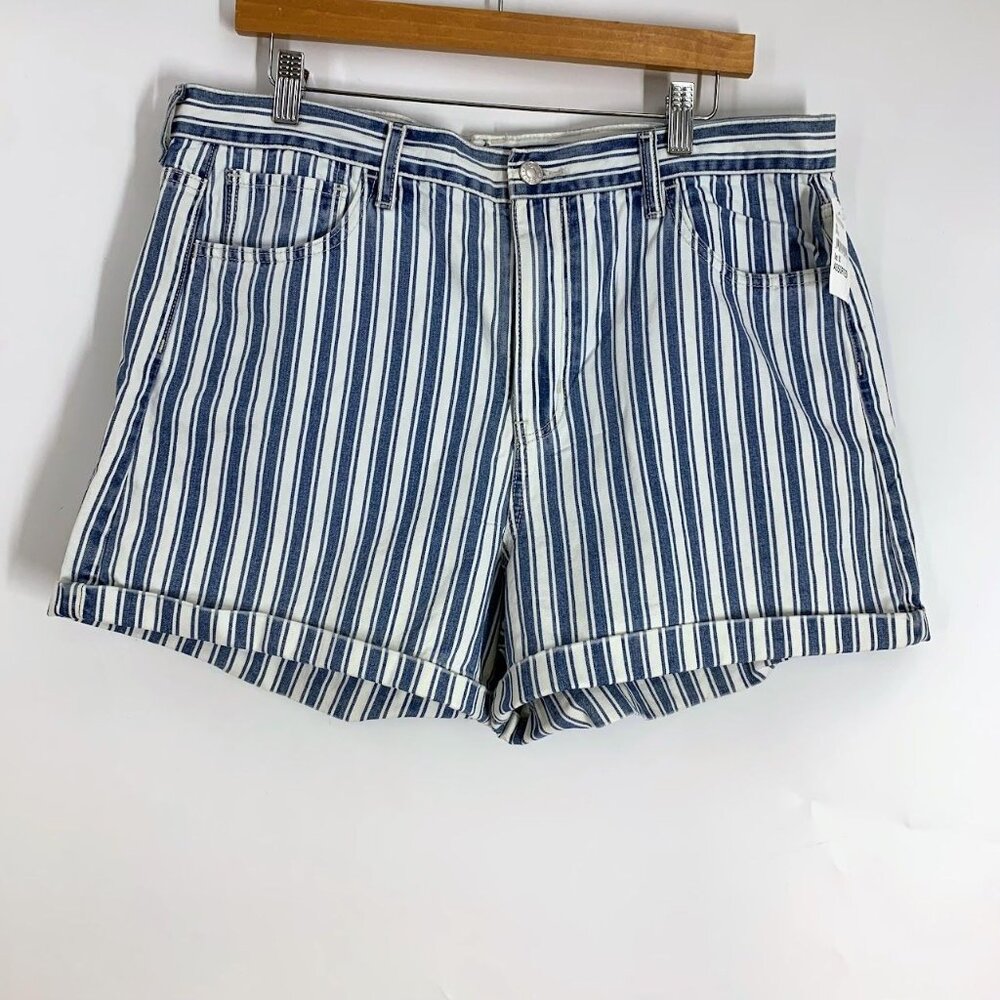 American Eagle Women's Stripe High Rise Mom Jean Short‎ Size 16 NWT